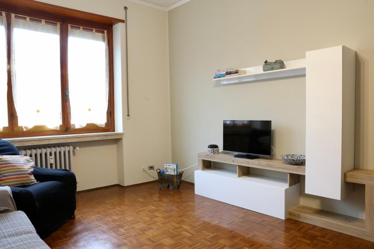 トリノLa Casa Dei Nonni - Ampio Trilocale Zona Lingottoアパートメント エクステリア 写真