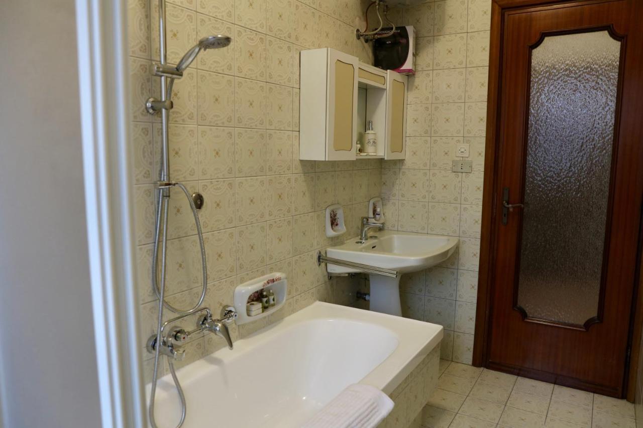 トリノLa Casa Dei Nonni - Ampio Trilocale Zona Lingottoアパートメント エクステリア 写真