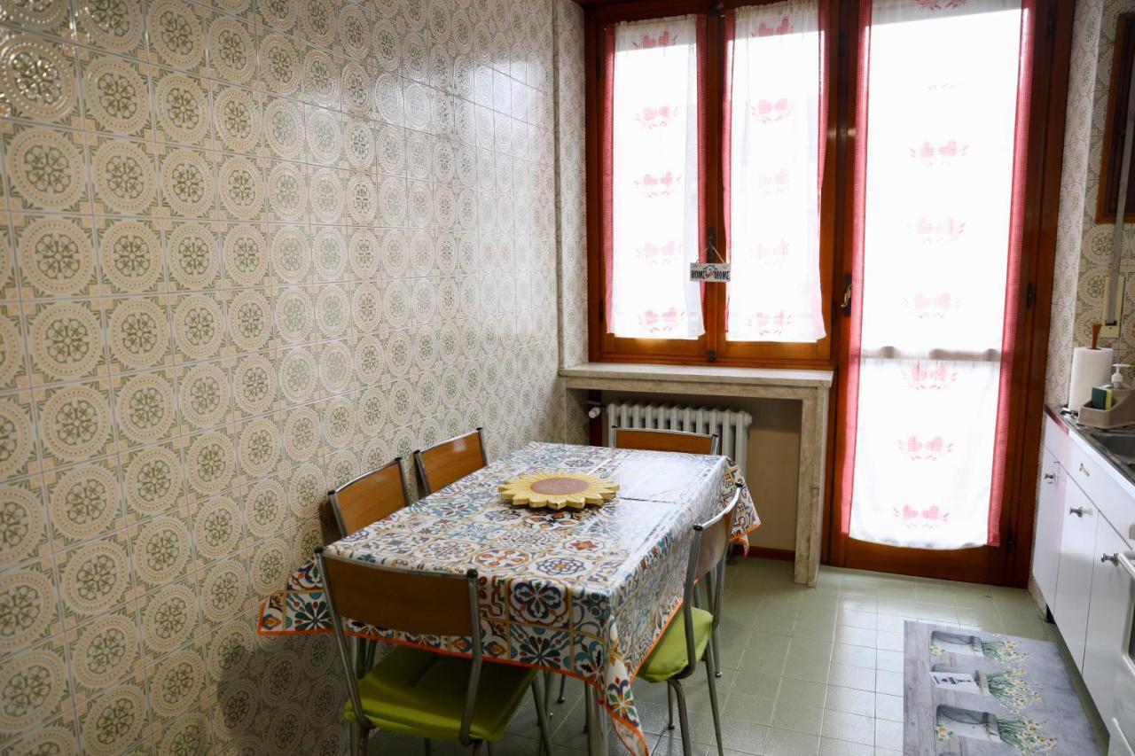 トリノLa Casa Dei Nonni - Ampio Trilocale Zona Lingottoアパートメント エクステリア 写真